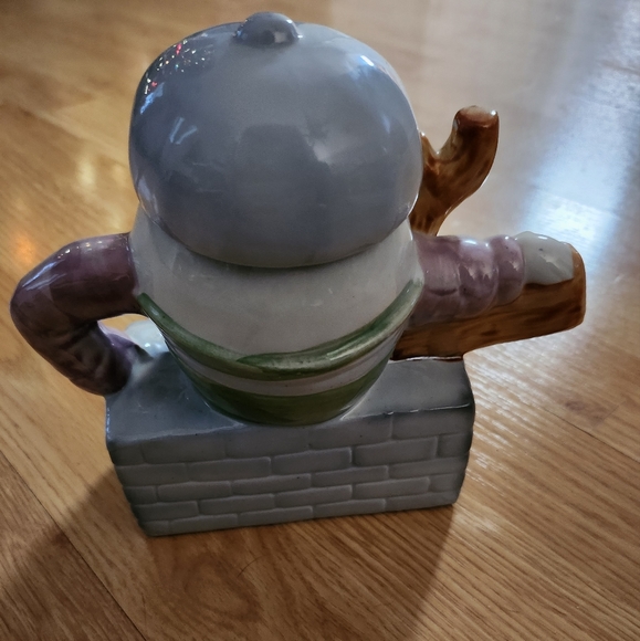 Whimsical Vintage 1970's Humpty Dumpty collectable teapot - Picture 3 of 7